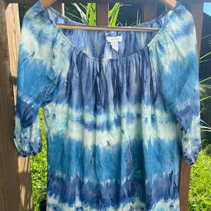 Womens Chico’s Size 1 flowy Tie Fye Top